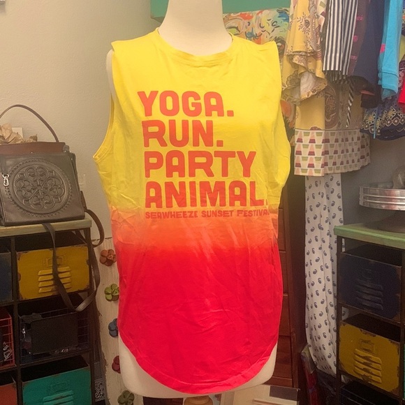 LULULEMON Yoga Run Color Fade Party Animal Tank Special Edition Size M-L - Picture 2 of 10